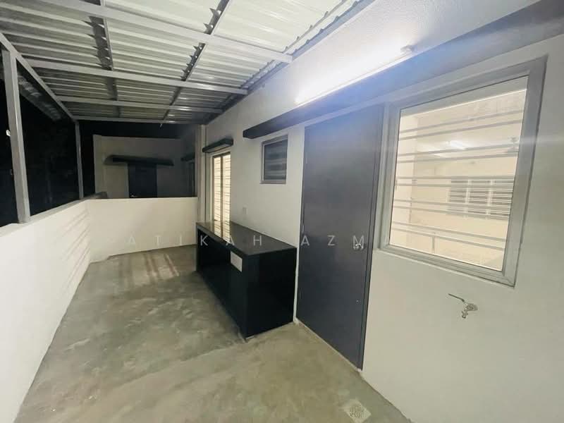 2-storey Terraced House for Rent in Cybersouth (Dengkil) - Atikah Azman - Balcony - PropertyGuru.com.my