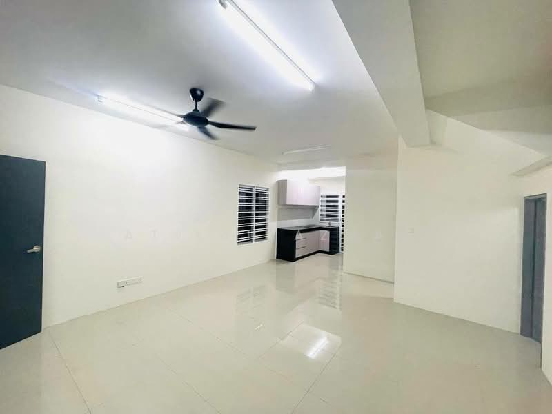 2-storey Terraced House for Rent in Cybersouth (Dengkil) - Atikah Azman - Kitchen - PropertyGuru.com.my