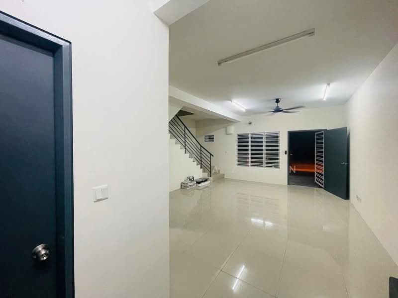 2-storey Terraced House for Rent in Cybersouth (Dengkil) - Atikah Azman - Living Room - PropertyGuru.com.my