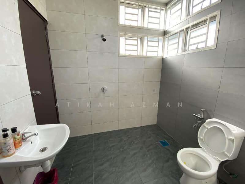 2-storey Terraced House for Rent in Kajang (Selangor) - Atikah Azman - Bathroom - PropertyGuru.com.my