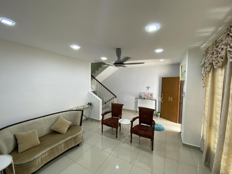 2-storey Terraced House for Rent in Kajang (Selangor) - Atikah Azman - Living Room - PropertyGuru.com.my