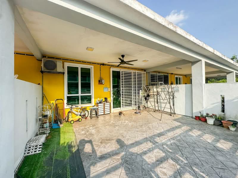 1-storey Terraced House for Sale in Kajang (Selangor) - Atikah Azman - Exterior - PropertyGuru.com.my