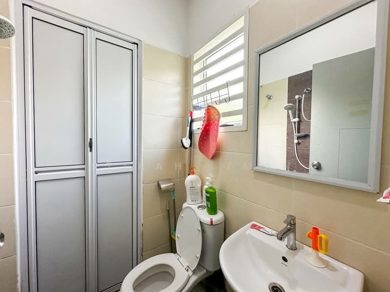 1-storey Terraced House for Sale in Kajang (Selangor) - Atikah Azman - Bathroom - PropertyGuru.com.my