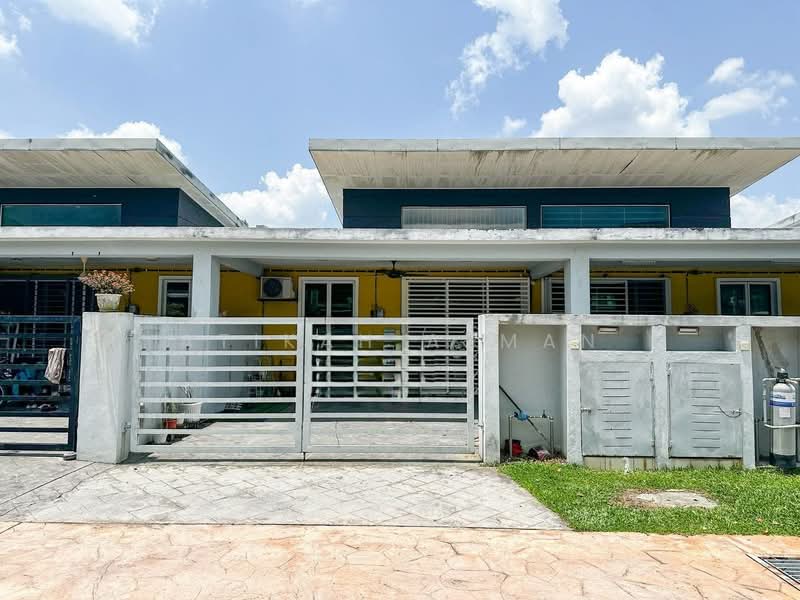 1-storey Terraced House for Sale in Kajang (Selangor) - Atikah Azman - Exterior - PropertyGuru.com.my
