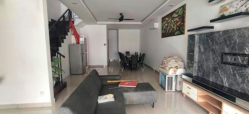 2-storey Terraced House for Sale in Bukit Raja (Selangor) - Tony YY - Living Room - PropertyGuru.com.my
