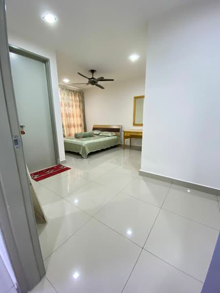 Kondominium untuk Disewa di Suasana Lumayan - Ray Chan - Bedroom - PropertyGuru.com.my