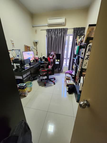 Service Residence for Rent at OUG Parklane - Joey Wong - Study - PropertyGuru.com.my