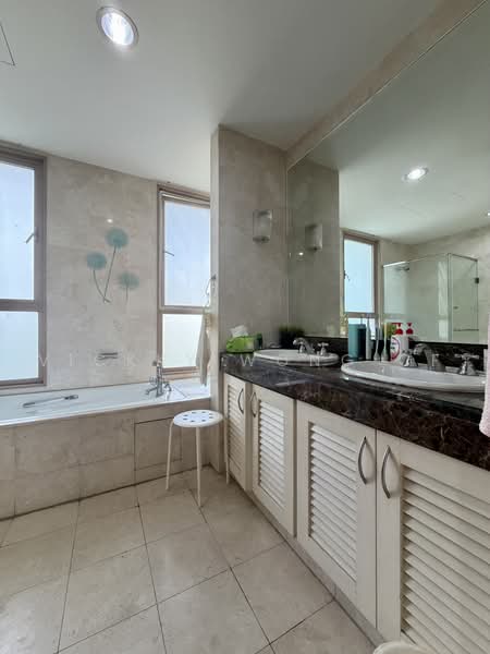 Condominium for Sale at Hampshire Park Condominium - Vickky Wong CF - Bathroom - PropertyGuru.com.my