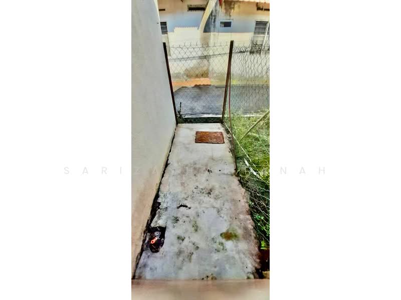 Rumah Teres untuk Dijual di Taman Banting Baru (Banting) - Sariza Hartanah - Exterior - PropertyGuru.com.my