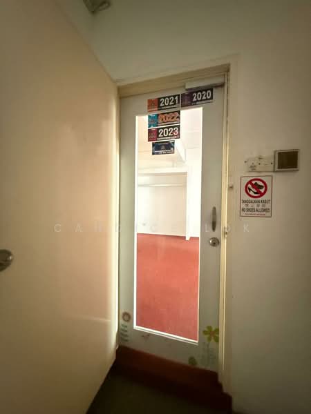 Shop / Office for Rent in Taman Molek (Johor Bahru) - Candice Lok - Entrance - PropertyGuru.com.my