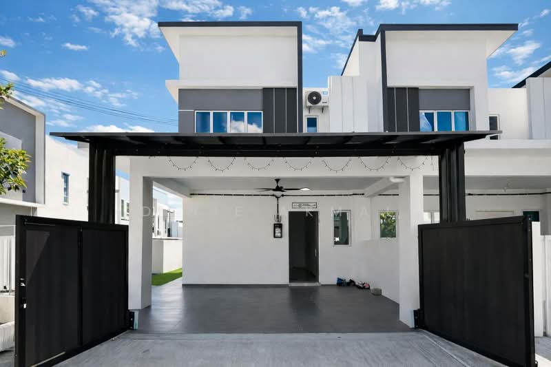 2-storey Terraced House for Sale in Seremban (Negeri Sembilan) - Dinie Akmal - PropertyGuru.com.my