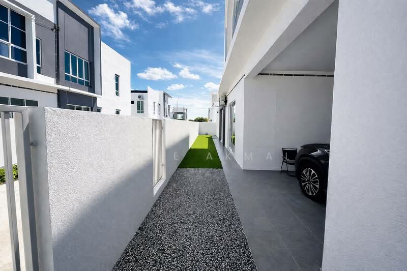 2-storey Terraced House for Sale in Seremban (Negeri Sembilan) - Dinie Akmal - PropertyGuru.com.my