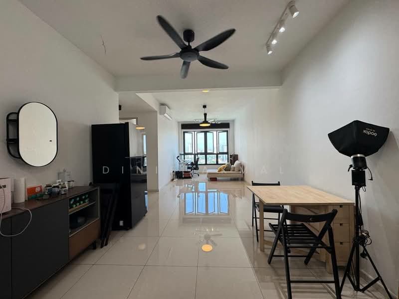 Servis Apartment untuk Dijual di Sunway Serene - Dinie Akmal - Living Room - PropertyGuru.com.my