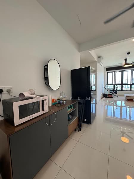 Servis Apartment untuk Dijual di Sunway Serene - Dinie Akmal - Living Room - PropertyGuru.com.my