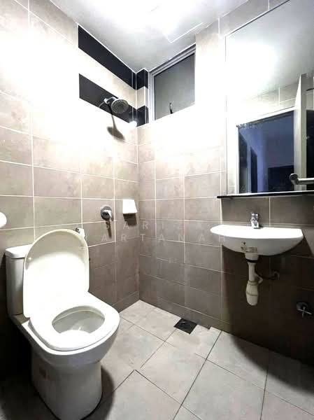 Service Residence for Sale at Vega Residensi 1 - Sariza Hartanah - Bathroom - PropertyGuru.com.my