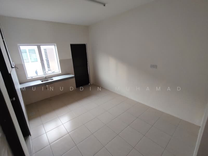 Rumah Teres 1 Tingkat untuk Disewa di Sitiawan (Perak) - Muinuddin Muhamad - Kitchen - PropertyGuru.com.my