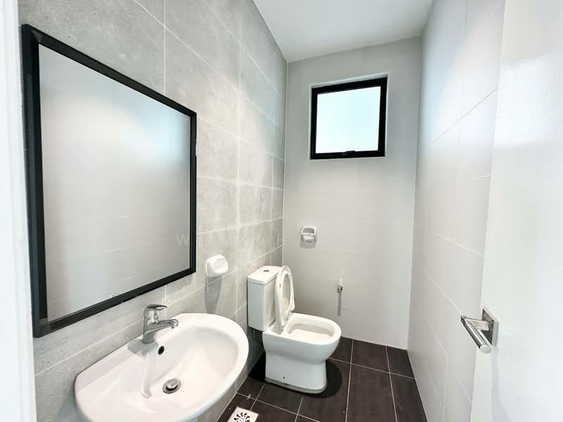 Service Residence for Sale at Sky Loft Premium Suites - Wee Howe - Bathroom - PropertyGuru.com.my