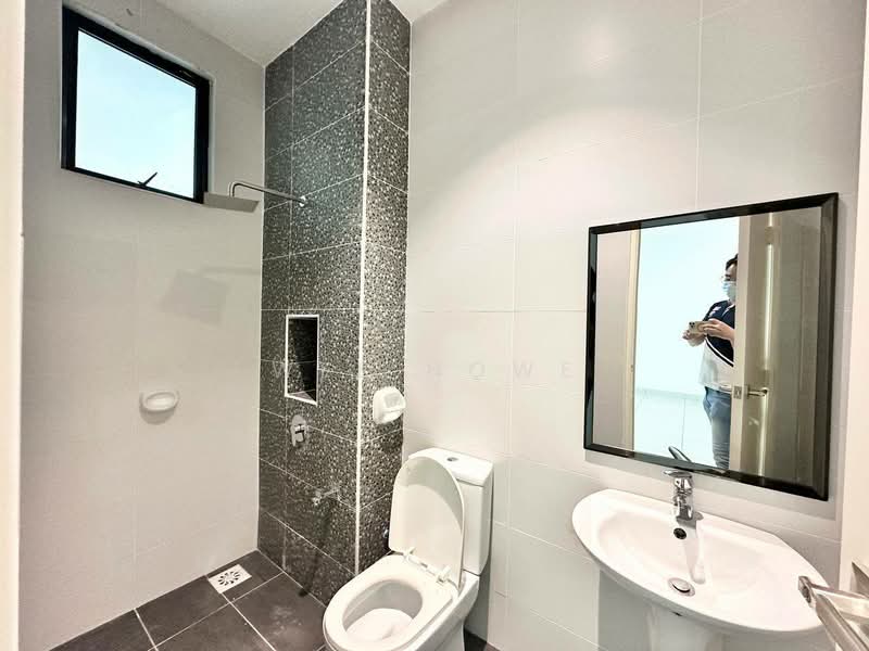 Service Residence for Sale at Sky Loft Premium Suites - Wee Howe - Bathroom - PropertyGuru.com.my