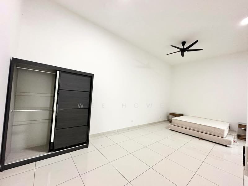 Service Residence for Sale at Sky Loft Premium Suites - Wee Howe - Bedroom - PropertyGuru.com.my