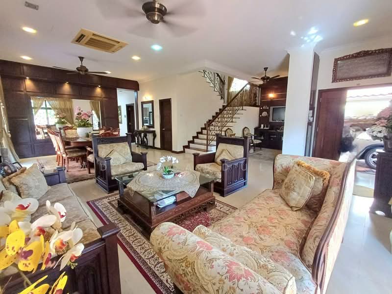 Rumah Banglo untuk Dijual di Petaling Jaya (Selangor) - Nadiah Abdullah - Living Room - PropertyGuru.com.my