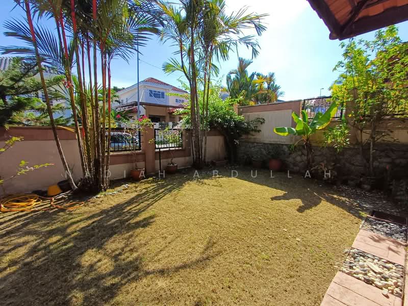 Rumah Banglo untuk Dijual di Petaling Jaya (Selangor) - Nadiah Abdullah - Garden - PropertyGuru.com.my