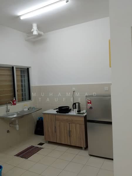 Apartment for Rent at Safira Apartment - Muhammad Taufeeq - Kitchen - PropertyGuru.com.my