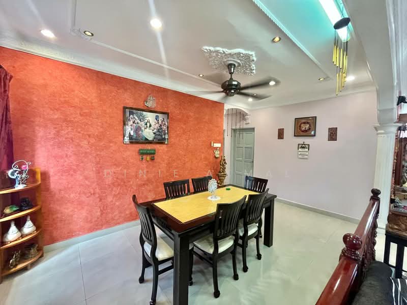 Rumah Banglo untuk Dijual di Kuala Lumpur (Kuala Lumpur) - Dinie Akmal - Dining Room - PropertyGuru.com.my