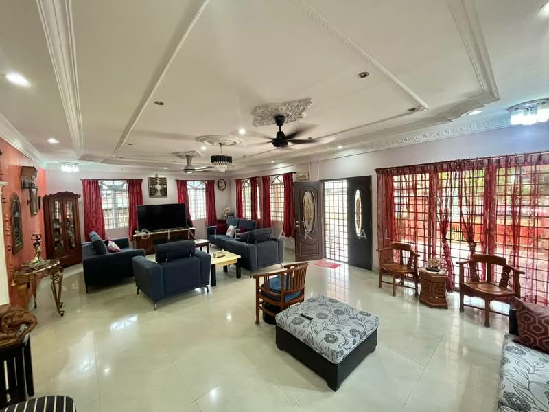 Rumah Banglo untuk Dijual di Kuala Lumpur (Kuala Lumpur) - Dinie Akmal - Living Room - PropertyGuru.com.my