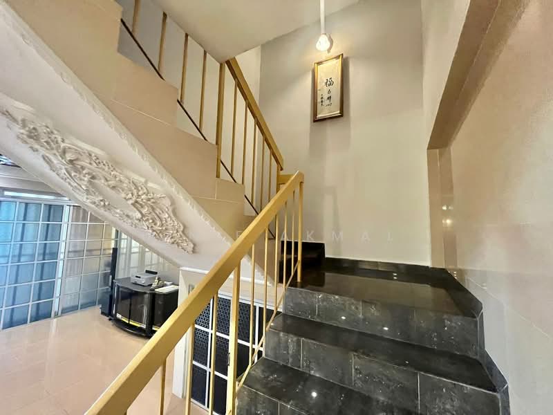 2-storey Terraced House for Sale in Taman Dato' Hormat (Telok Panglima Garang) - Dinie Akmal - Interior - PropertyGuru.com.my