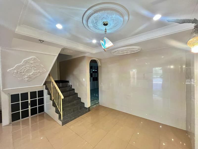 2-storey Terraced House for Sale in Taman Dato' Hormat (Telok Panglima Garang) - Dinie Akmal - PropertyGuru.com.my