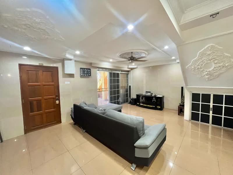 2-storey Terraced House for Sale in Taman Dato' Hormat (Telok Panglima Garang) - Dinie Akmal - PropertyGuru.com.my