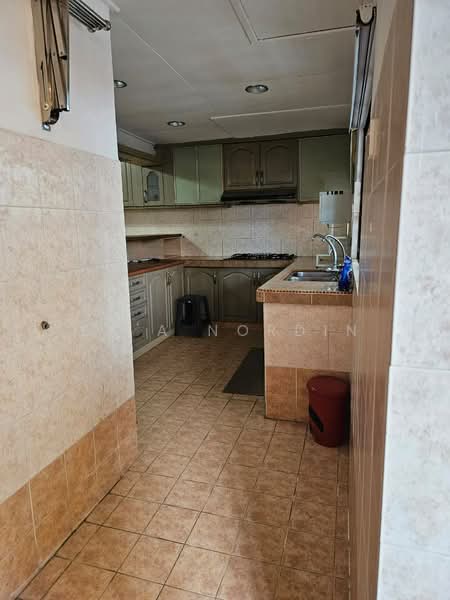 2-storey Terraced House for Sale in Bukit Jelutong (Shah Alam) - Sa'a Nordin - PropertyGuru.com.my