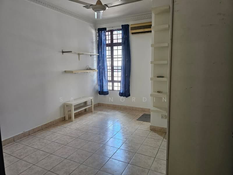 2-storey Terraced House for Sale in Bukit Jelutong (Shah Alam) - Sa'a Nordin - PropertyGuru.com.my