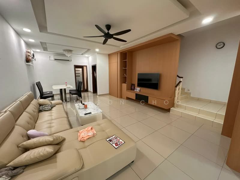 Rumah Teres 2 Tingkat untuk Dijual di Taman Seri Austin (Tebrau) - Jameson Choo - Living Room - PropertyGuru.com.my