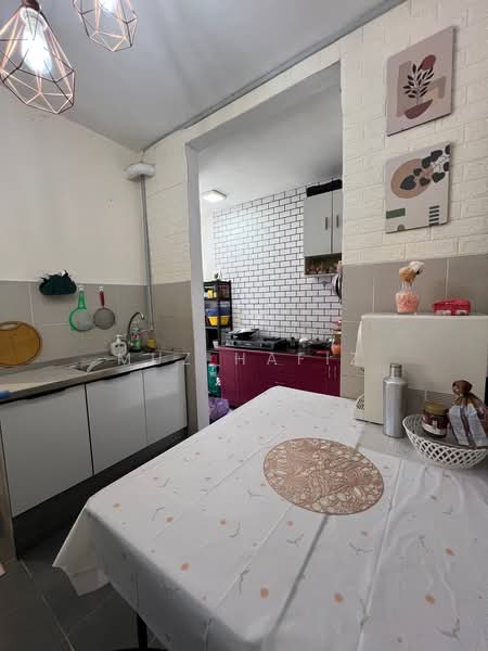 Pangsapuri untuk Dijual di Residensi Laguna Biru 2 - Muz Hafiz - PropertyGuru.com.my