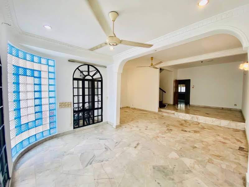 2-storey Terraced House for Sale in Taman Bukit Maluri (Kepong) - Jimmy Haryzul - Living Room - PropertyGuru.com.my