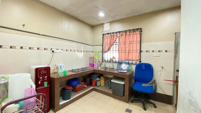 Terraced House for Sale in Kuantan (Pahang) - Fatma Hani Hussin - Kitchen - PropertyGuru.com.my