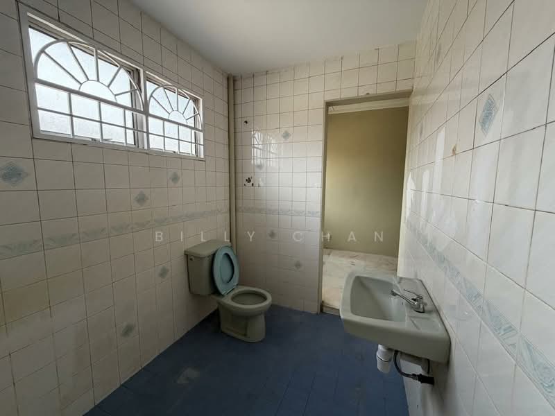 2-storey Terraced House for Sale in Taman Midah (Cheras) - Billy Chan - Bathroom - PropertyGuru.com.my