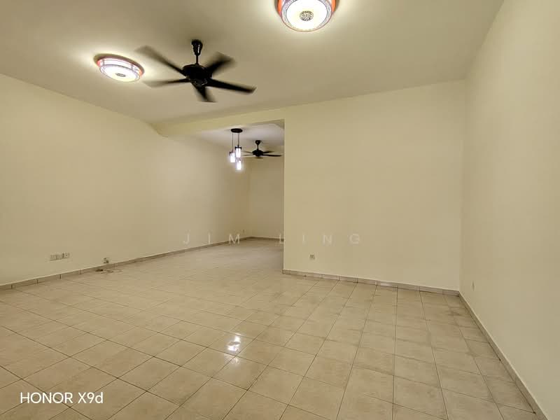 2-storey Terraced House for Sale in Bandar Bukit Tinggi 2 (Klang) - Jim Ling - Living Room - PropertyGuru.com.my