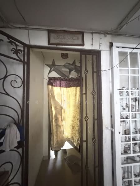 Rumah Flat untuk Dijual di Pinang Court 2 - Fariq Khairil - Interior - PropertyGuru.com.my