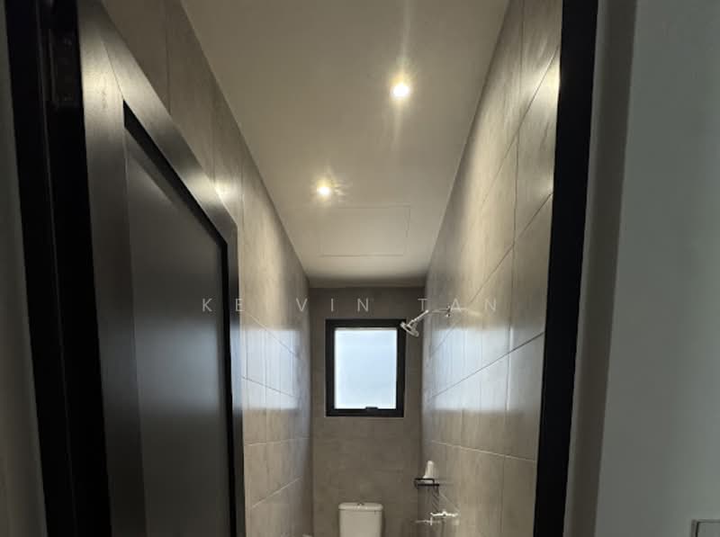 Rumah Berkembar untuk Dijual di Telok Panglima Garang (Selangor) - Kelvin Tan - Bathroom - PropertyGuru.com.my