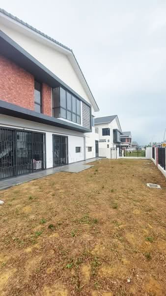Rumah Teres 2 Tingkat untuk Disewa di Elmina (Shah Alam) - Nadia Shukri - Exterior - PropertyGuru.com.my