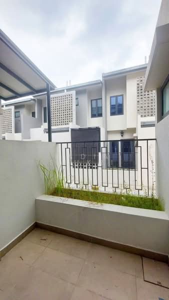 Rumah Teres 2 Tingkat untuk Disewa di Elmina (Shah Alam) - Nadia Shukri - Exterior - PropertyGuru.com.my