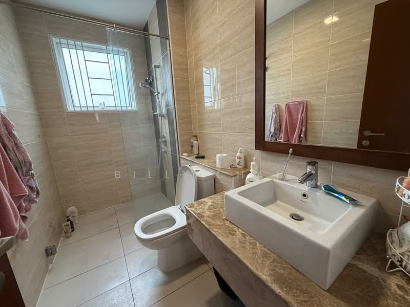 3-storey Terraced House for Sale in Bandar Sungai Long (Selangor) - Billy Chan - Bathroom - PropertyGuru.com.my