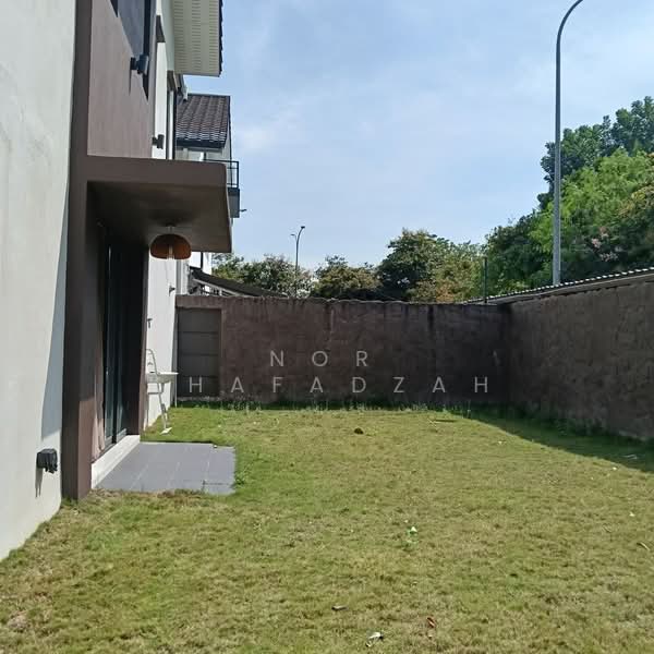 Rumah Teres 2.5 Tingkat untuk Dijual di Seksyen 16 (Shah Alam) - Nor Khafadzah - Exterior - PropertyGuru.com.my