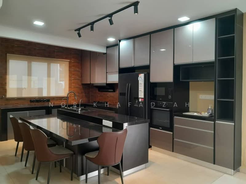 Rumah Teres 2.5 Tingkat untuk Dijual di Seksyen 16 (Shah Alam) - Nor Khafadzah - Kitchen - PropertyGuru.com.my