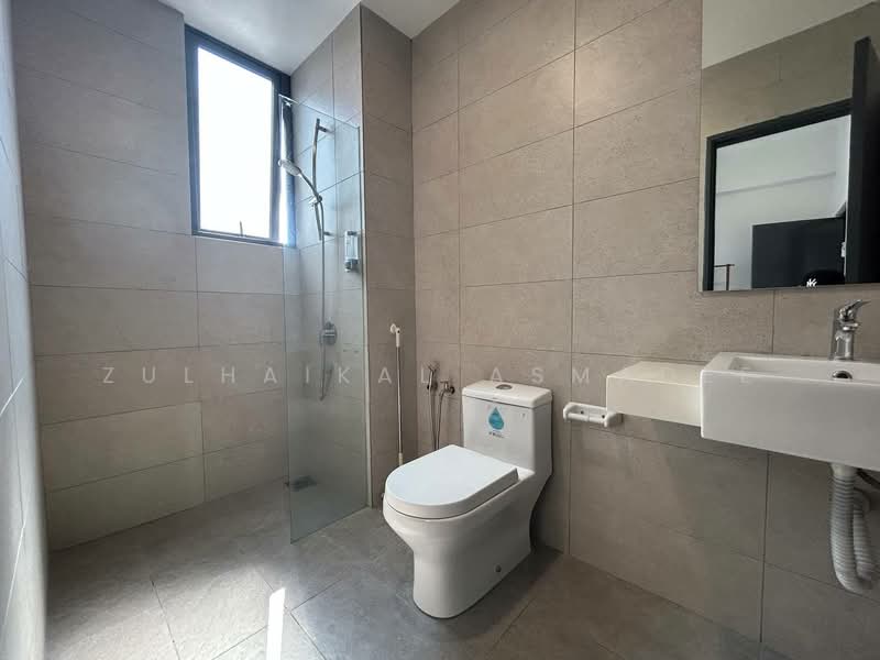 Servis Apartment untuk Disewa di Aera Residence - Zulhaikal Asmadee - Bathroom - PropertyGuru.com.my
