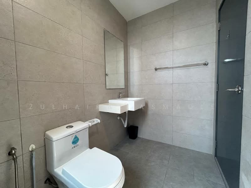 Servis Apartment untuk Disewa di Aera Residence - Zulhaikal Asmadee - Bathroom - PropertyGuru.com.my
