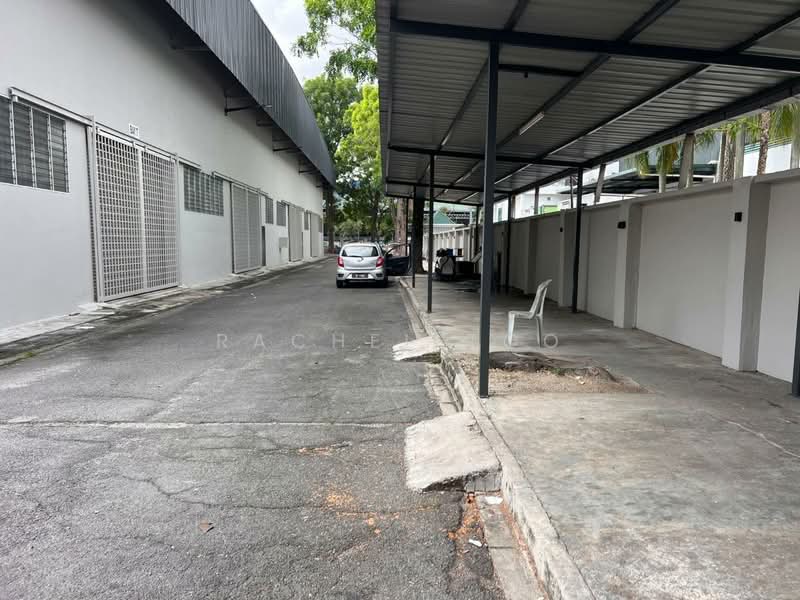 Gudang untuk Disewa di Uep Industrial Park (Subang Jaya) - Rachel Too - Exterior - PropertyGuru.com.my