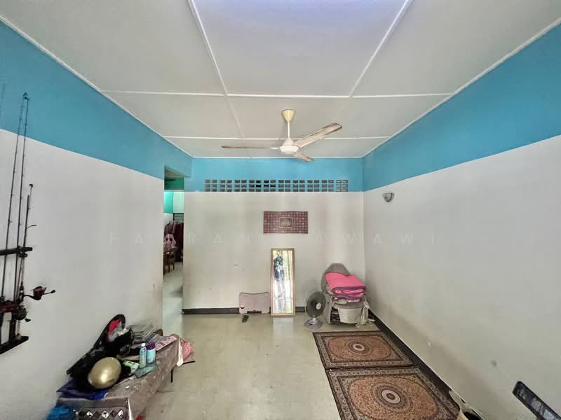 Rumah Teres 1 Tingkat untuk Dijual di Taman Ehsan (Kepong) - Fauran Nawawi - Living Room - PropertyGuru.com.my